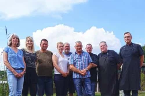 Team vom Camping- und Wohnmobilpark Kamerun
