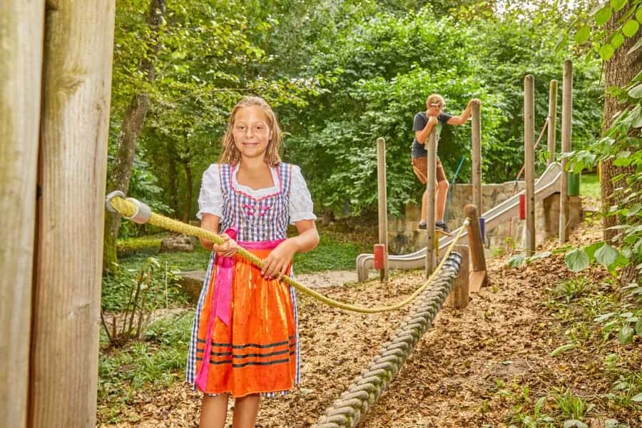Holmernhof Dreiquellenbad in Niederbayern, Bild 7 von 15