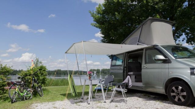 camping_schwanenplatz_stellplatz_see