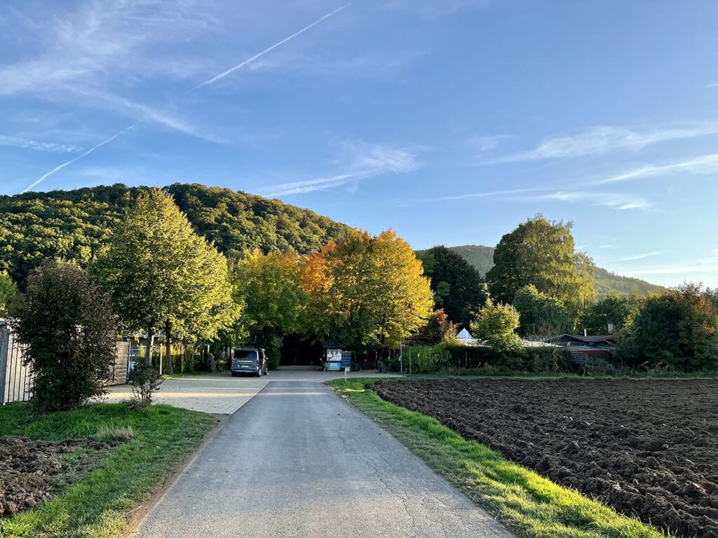 zufahrt-campingplatz